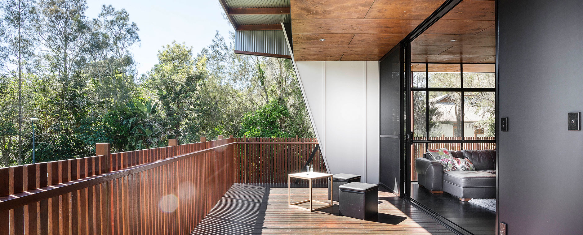 Commercial-grade stacking sliding door